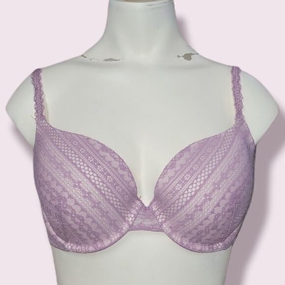 VICTORIA'S SECRET LINED DEMI LAVENDER LACE UNDERWIRE BRA, SIZE 34D - Picture 1 of 8